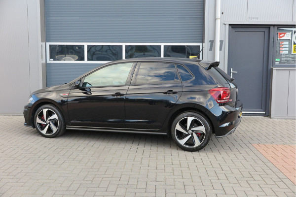 Volkswagen Polo 2.0 TSI GTI 147kw 200PK DSG Led, Virtual cockpit , Stoelverwarming , Navi , Carplay, PDC, Schakelflippers , Camera ,Adaptive cruise  , etc. (Recent onderhouden , historie volledig bekend)