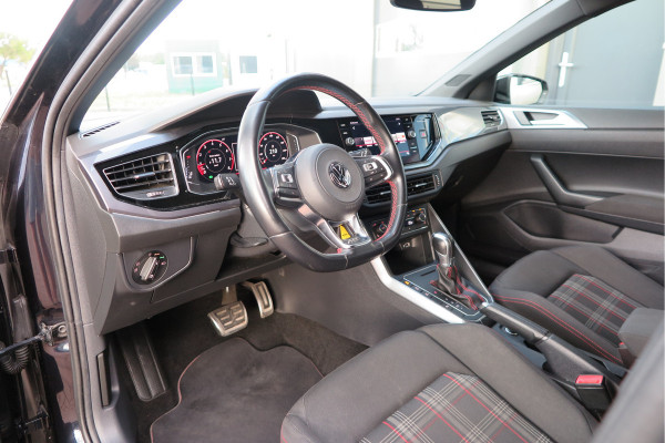 Volkswagen Polo 2.0 TSI GTI 147kw 200PK DSG Led, Virtual cockpit , Stoelverwarming , Navi , Carplay, PDC, Schakelflippers , Camera ,Adaptive cruise  , etc. (Recent onderhouden , historie volledig bekend)