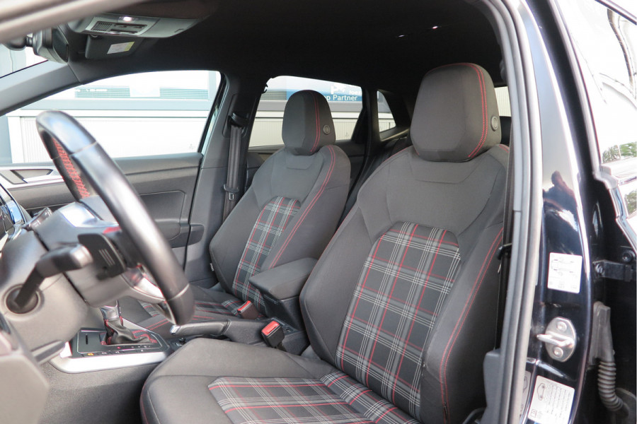 Volkswagen Polo 2.0 TSI GTI 147kw 200PK DSG Led, Virtual cockpit , Stoelverwarming , Navi , Carplay, PDC, Schakelflippers , Camera ,Adaptive cruise  , etc. (Recent onderhouden , historie volledig bekend)