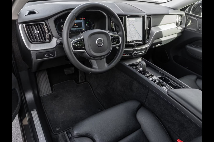 Volvo XC60 2.0 T8 Plug-in hybrid AWD Plus Dark (335kW/455PK) ** PANORAMA, ACC, VERW. ST, 19-inch LMV ** 1e EIG - UNFALLFREI ** ** INFORMEER OOK NAAR ONZE AANTREKKELIJKE FINANCIAL-LEASE TARIEVEN **