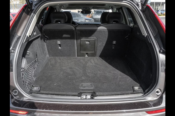 Volvo XC60 2.0 T8 Plug-in hybrid AWD Plus Dark (335kW/455PK) ** PANORAMA, ACC, VERW. ST, 19-inch LMV ** 1e EIG - UNFALLFREI ** ** INFORMEER OOK NAAR ONZE AANTREKKELIJKE FINANCIAL-LEASE TARIEVEN **