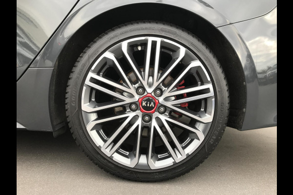 Kia ProCeed 1.6 GT Panoramadak / verwarmde voorruit 204pk