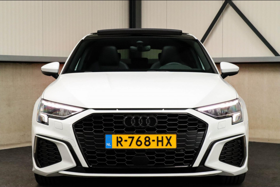 Audi A3 Sportback 35 1.5 TFSI S Edition One S-line 150pk S-Tronic Lederen kuipstoelen|Virtual Cockpit|Panoramadak|LED Matrix|Black