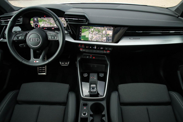 Audi A3 Sportback 35 1.5 TFSI S Edition One S-line 150pk S-Tronic Lederen kuipstoelen|Virtual Cockpit|Panoramadak|LED Matrix|Black