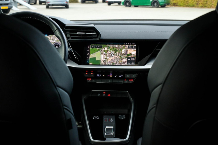 Audi A3 Sportback 35 1.5 TFSI S Edition One S-line 150pk S-Tronic Lederen kuipstoelen|Virtual Cockpit|Panoramadak|LED Matrix|Black