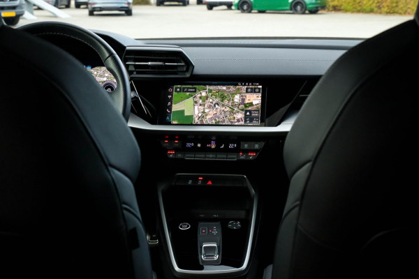 Audi A3 Sportback 35 1.5 TFSI S Edition One S-line 150pk S-Tronic Lederen kuipstoelen|Virtual Cockpit|Panoramadak|LED Matrix|Black