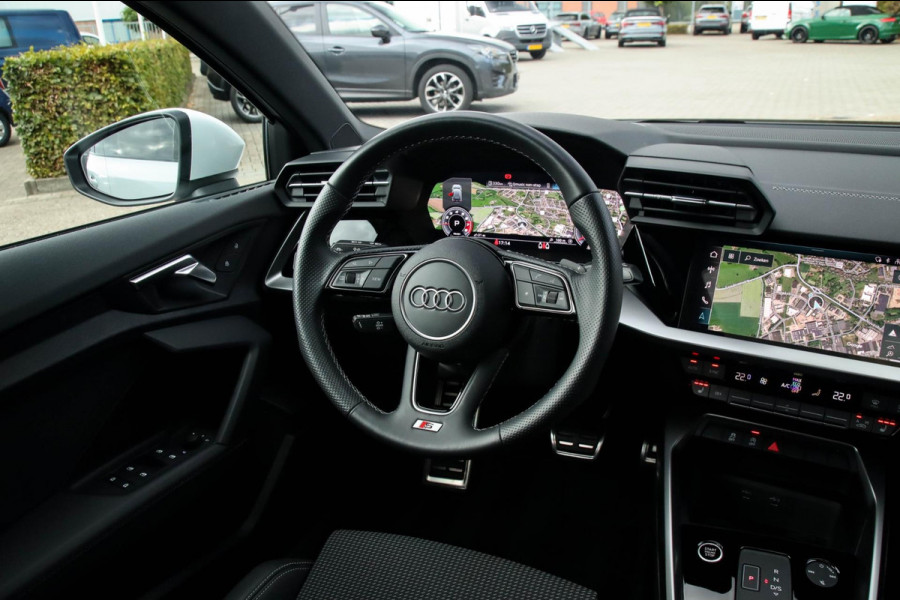Audi A3 Sportback 35 1.5 TFSI S Edition One S-line 150pk S-Tronic Lederen kuipstoelen|Virtual Cockpit|Panoramadak|LED Matrix|Black