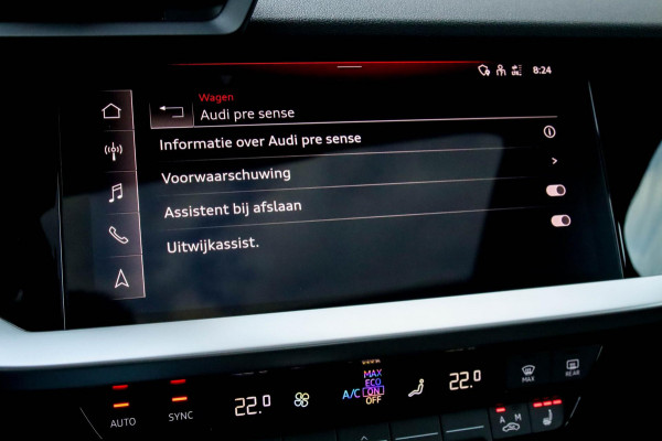 Audi A3 Sportback 35 1.5 TFSI S Edition One S-line 150pk S-Tronic Lederen kuipstoelen|Virtual Cockpit|Panoramadak|LED Matrix|Black