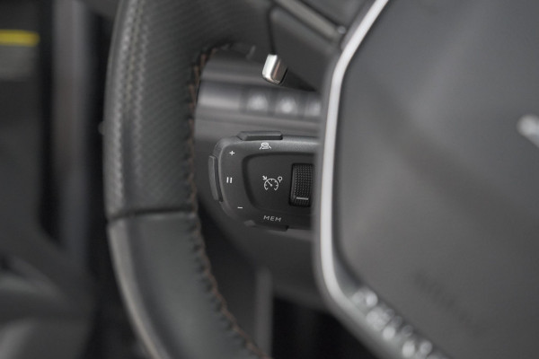 Peugeot 3008 1.6 HYbrid4 300 Blue Lease GT | Adaptieve Cruise Control | Trekhaak | Alcantara Bekleding | Panoramadak
