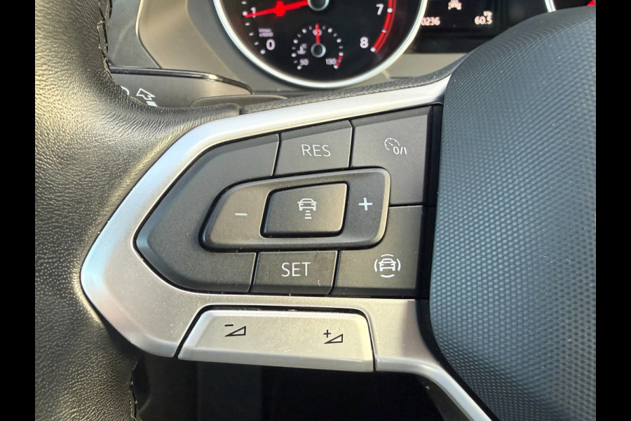 Volkswagen Tiguan 1.5 TSI 150pk DSG Life * Side Assist * Carplay * Parkeersensoren * Adaptieve Cruise Control *