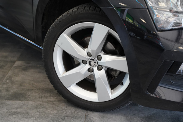 Škoda SCALA 1.5 TSI Business Edition Cruise/Climate 17''LM PDC LED 150PK!