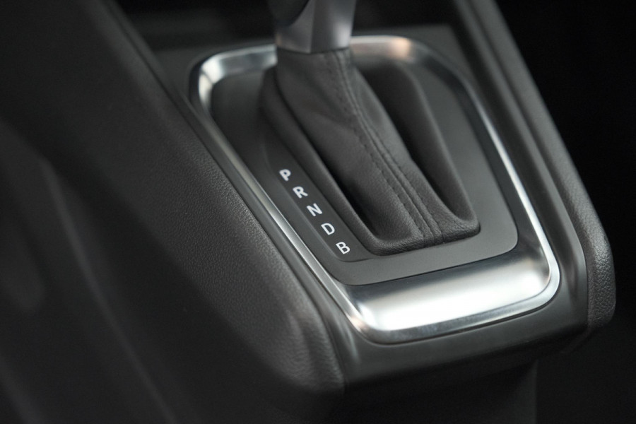 Renault Captur 1.6 E-Tech full hybrid 145 techno | Trekhaak | Pack Full Screen | Camera | Parkeersensoren | Apple Carplay