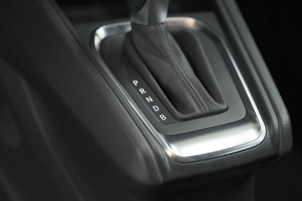 Renault Captur 1.6 E-Tech full hybrid 145 techno | Trekhaak | Pack Full Screen | Camera | Parkeersensoren | Apple Carplay