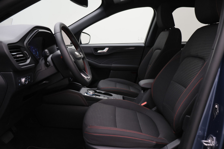 Ford Kuga 2.5 PHEV ST-Line Winter Pack, Head-Up, ACC, Camera, Apple Carplay, LED, 18"