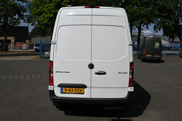 Mercedes-Benz Sprinter 317 CDI L2H2 RWD MBUX met navigatie en camera, Geveerde stoel, Etc.
