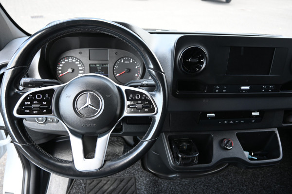 Mercedes-Benz Sprinter 317 CDI L2H2 RWD MBUX met navigatie en camera, Geveerde stoel, Etc.