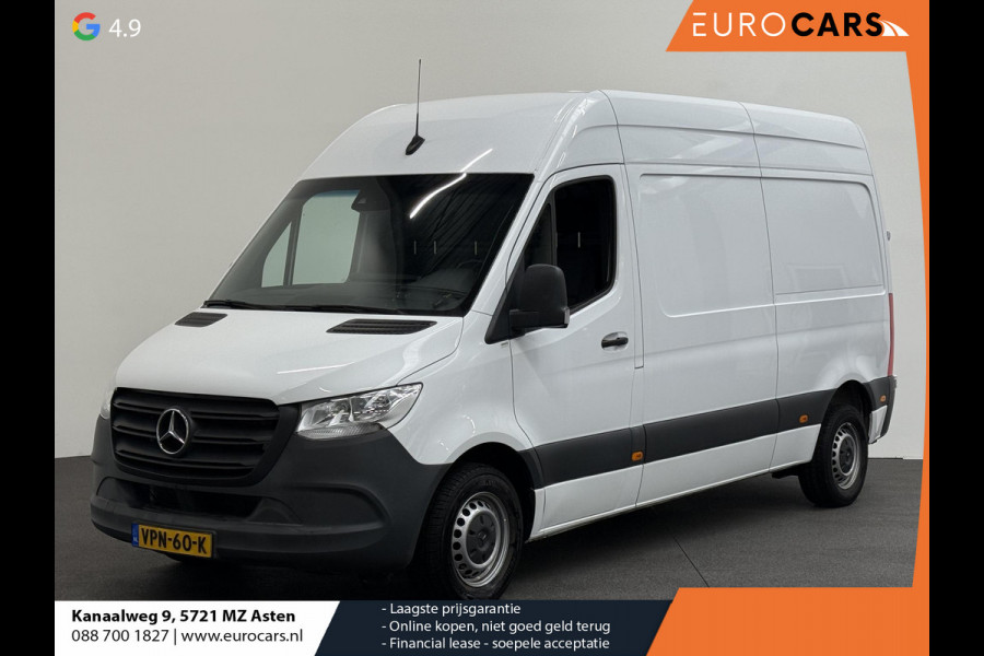 Mercedes-Benz Sprinter L2H2 Automaat Navigatie Airco Camera Trekhaak 3Zits DAB