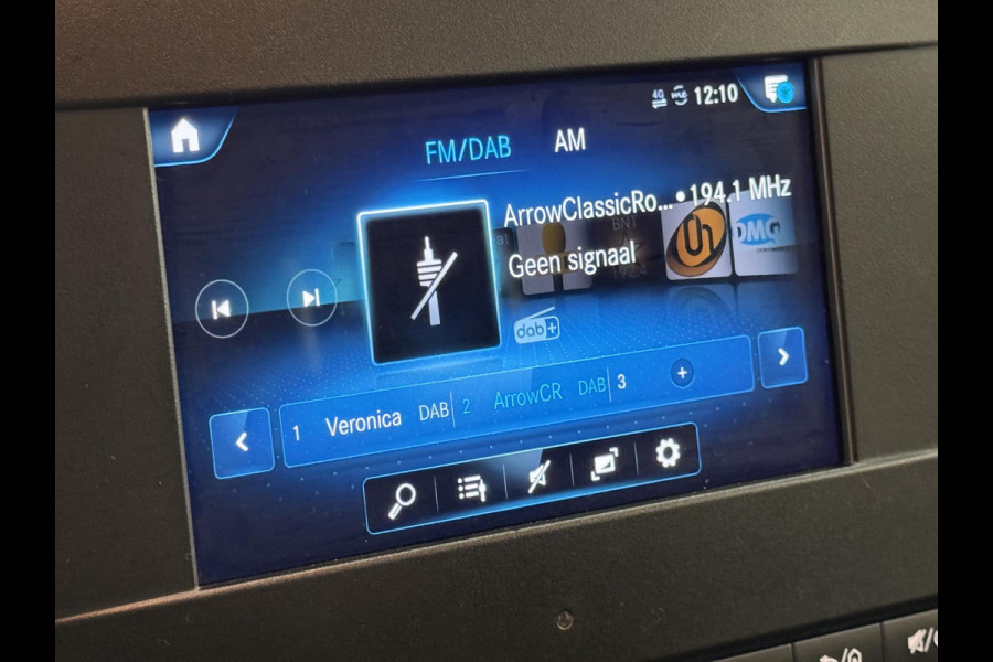 Mercedes-Benz Sprinter L2H2 Automaat Navigatie Airco Camera Trekhaak 3Zits DAB