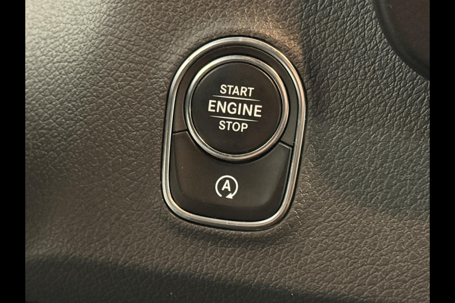 Mercedes-Benz Sprinter L2H2 Automaat Navigatie Airco Camera Trekhaak 3Zits DAB