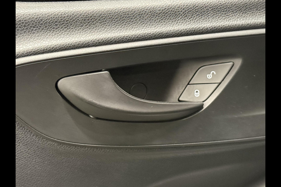 Mercedes-Benz Sprinter L2H2 Automaat Navigatie Airco Camera Trekhaak 3Zits DAB