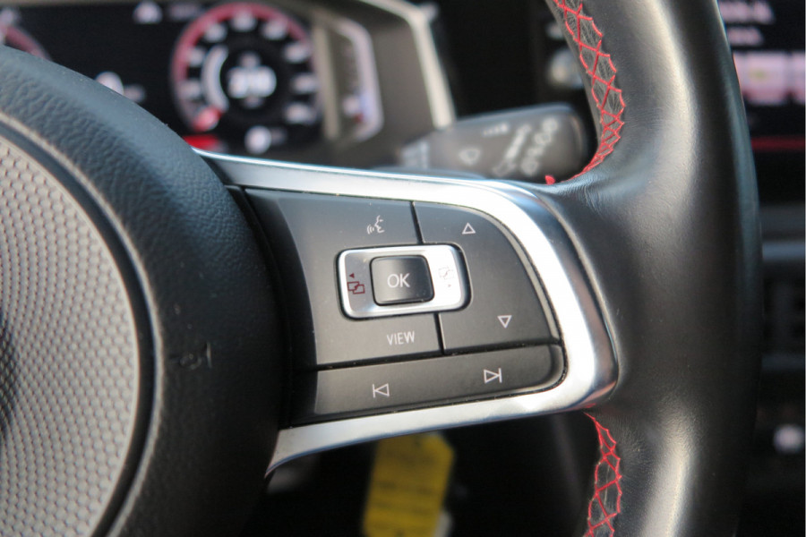 Volkswagen Polo 2.0 TSI GTI 147kw 200PK DSG Led, Virtual cockpit , Stoelverwarming , Navi , Carplay, PDC, Schakelflippers , Camera ,Adaptive cruise  , etc. (Recent onderhouden , historie volledig bekend)