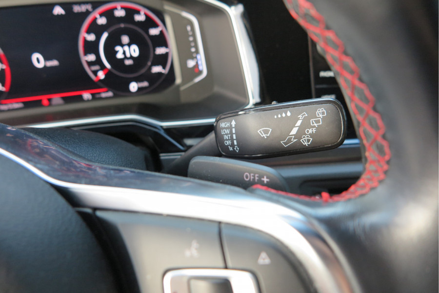 Volkswagen Polo 2.0 TSI GTI 147kw 200PK DSG Led, Virtual cockpit , Stoelverwarming , Navi , Carplay, PDC, Schakelflippers , Camera ,Adaptive cruise  , etc. (Recent onderhouden , historie volledig bekend)