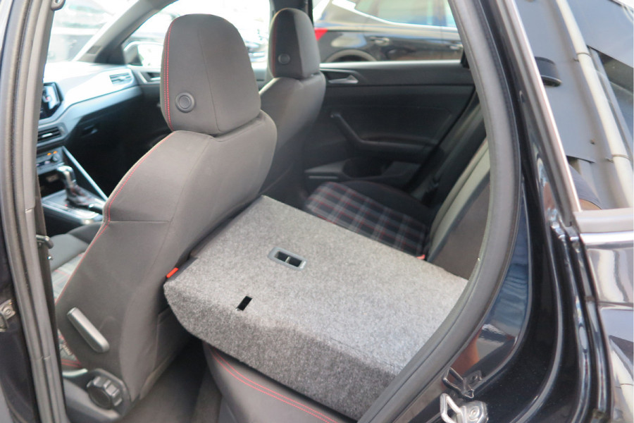 Volkswagen Polo 2.0 TSI GTI 147kw 200PK DSG Led, Virtual cockpit , Stoelverwarming , Navi , Carplay, PDC, Schakelflippers , Camera ,Adaptive cruise  , etc. (Recent onderhouden , historie volledig bekend)