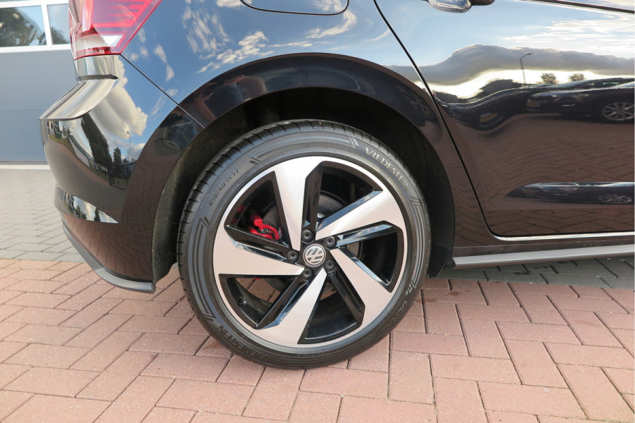 Volkswagen Polo 2.0 TSI GTI 147kw 200PK DSG Led, Virtual cockpit , Stoelverwarming , Navi , Carplay, PDC, Schakelflippers , Camera ,Adaptive cruise  , etc. (Recent onderhouden , historie volledig bekend)
