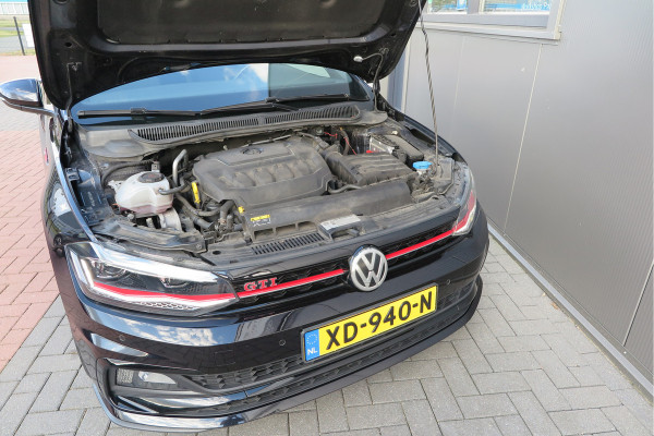 Volkswagen Polo 2.0 TSI GTI 147kw 200PK DSG Led, Virtual cockpit , Stoelverwarming , Navi , Carplay, PDC, Schakelflippers , Camera ,Adaptive cruise  , etc. (Recent onderhouden , historie volledig bekend)