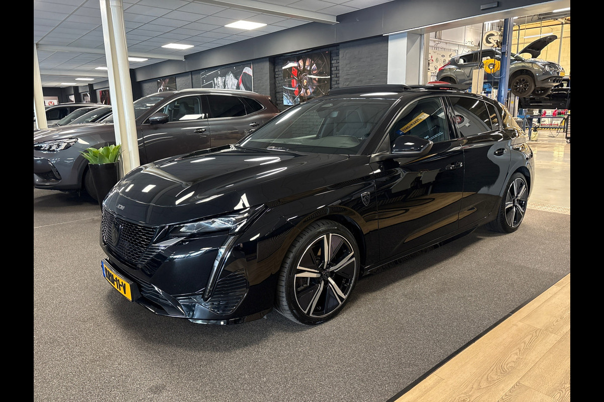 Peugeot 308 1.6 Plug-in Hybrid 180 GT-line/pano/navi/memory/apple/camera/boeken