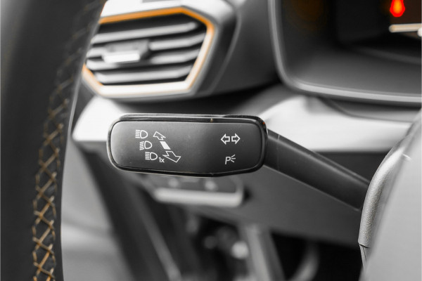 CUPRA Formentor 1.4 e-Hybrid Adrenaline CarPlay ACC Stoelverw Keyless 19"