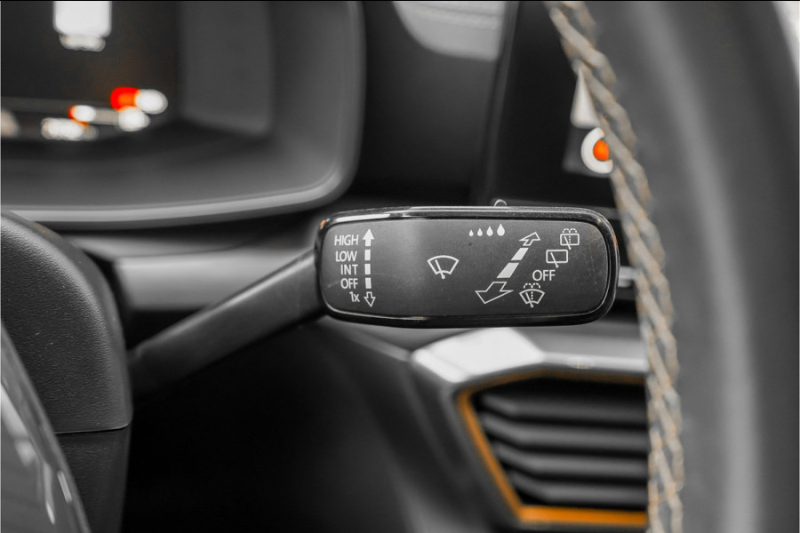CUPRA Formentor 1.4 e-Hybrid Adrenaline CarPlay ACC Stoelverw Keyless 19"
