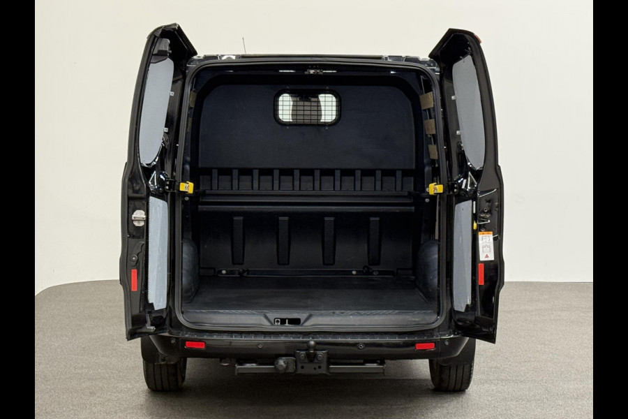 Ford Transit Custom 300 2.0 TDCI L2H1 Limited Dubbele cabine Automaat Navigatie Airco 2 Schuifdeuren Trekhaak PDC Carplay DAB