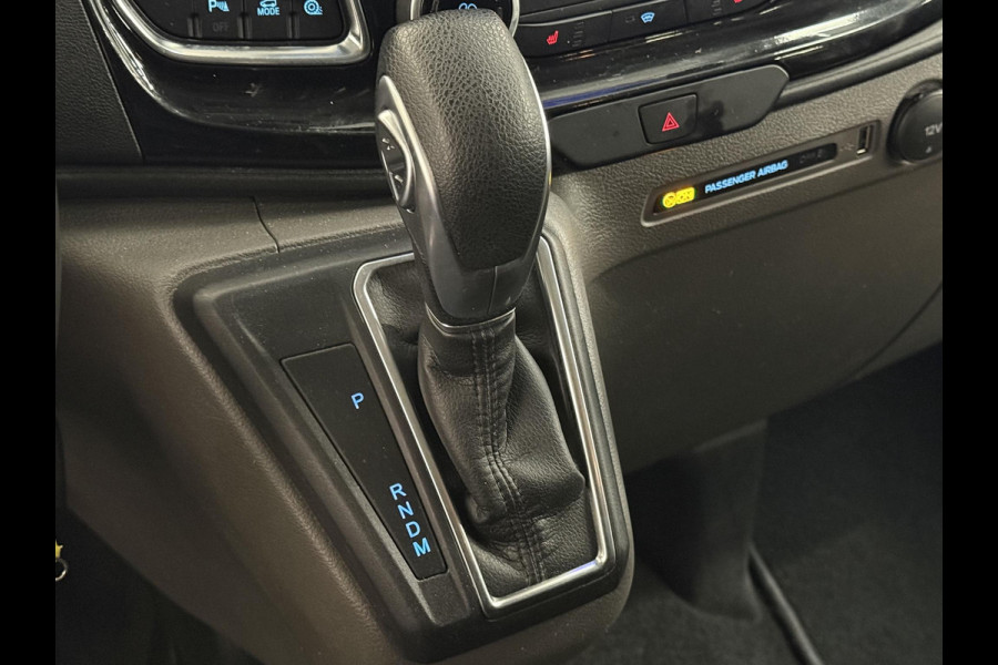 Ford Transit Custom 300 2.0 TDCI L2H1 Limited Dubbele cabine Automaat Navigatie Airco 2 Schuifdeuren Trekhaak PDC Carplay DAB