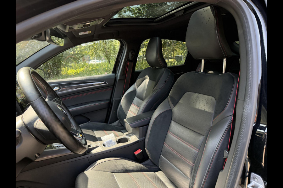 Renault Arkana 1.6 HYBRID 145PK R.S LINE GARANTIE TOT 2032* BIJNA 2023 !PANORAMA-DAK . STOEL & STUUR VERWARMING . NAVIGATIE . PARKEERSENSOREN .
