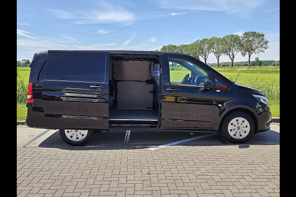 Mercedes-Benz Vito 114 CDI Lang L2 LED Airco/ECC Automaat Adaptieve Cruise Bumpers-Kleur Achterdeuren 2xZijdeuren Navi Euro6