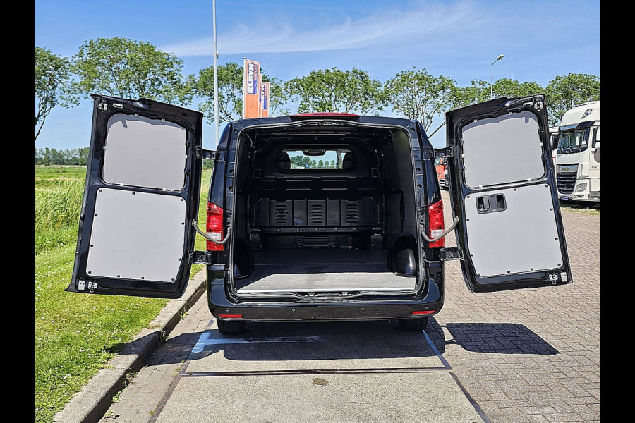 Mercedes-Benz Vito 114 CDI Lang L2 LED Airco/ECC Automaat Adaptieve Cruise Bumpers-Kleur Achterdeuren 2xZijdeuren Navi Euro6