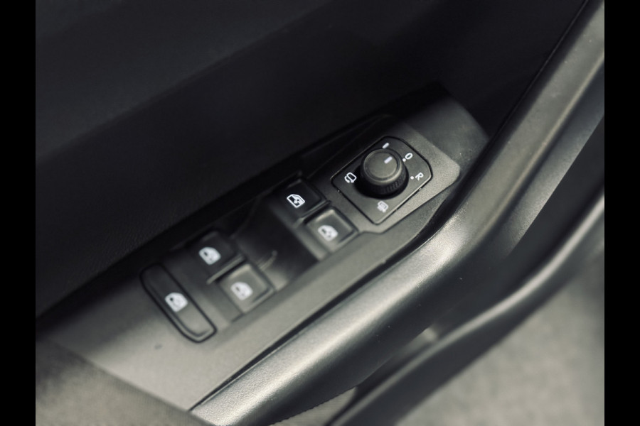 Volkswagen Taigo 1.0 TSI Life | Camera | Keyless | CarPlay