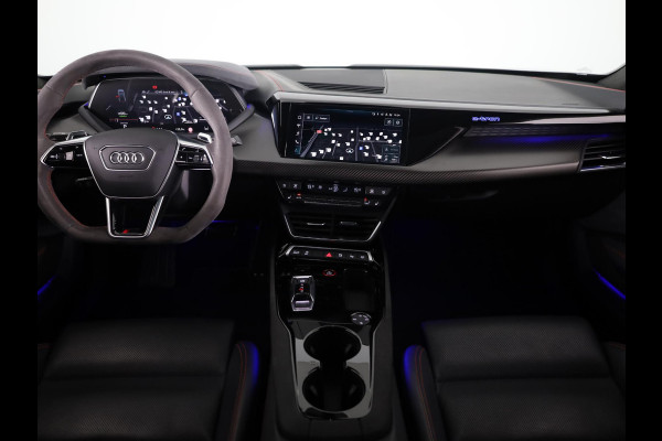 Audi e-tron GT RS 93 kWh 599pk | Panoramadak | Navigatie | Head Up display |Stoelverwaming en ventilatie | RS Design pakket | Laser led koplampen