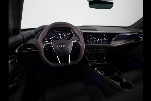 Audi e-tron GT RS 93 kWh 599pk | Panoramadak | Navigatie | Head Up display |Stoelverwaming en ventilatie | RS Design pakket | Laser led koplampen