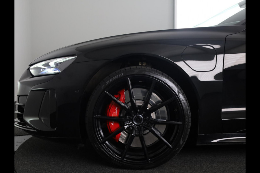 Audi e-tron GT RS 93 kWh 599pk | Panoramadak | Navigatie | Head Up display |Stoelverwaming en ventilatie | RS Design pakket | Laser led koplampen