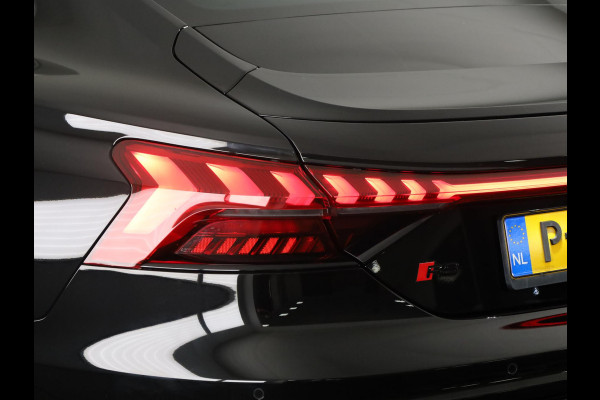 Audi e-tron GT RS 93 kWh 599pk | Panoramadak | Navigatie | Head Up display |Stoelverwaming en ventilatie | RS Design pakket | Laser led koplampen