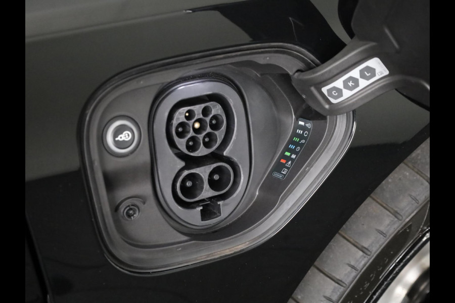 Audi e-tron GT RS 93 kWh 599pk | Panoramadak | Navigatie | Head Up display |Stoelverwaming en ventilatie | RS Design pakket | Laser led koplampen