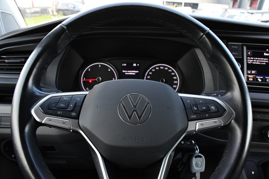 Volkswagen Transporter 2.0 TDI L2H1 ABT Edition Carplay, Sensoren, Cruise, LED, 150pk, Automaat, Multimedia, Uniek!