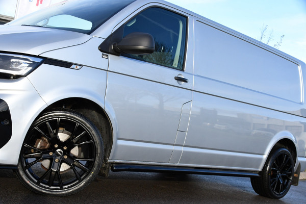 Volkswagen Transporter 2.0 TDI L2H1 ABT Edition Carplay, Sensoren, Cruise, LED, 150pk, Automaat, Multimedia, Uniek!