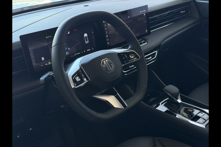 MG MG HS PHEV 1.5 TGDI LUXURY PHEV PLUG-IN HYBRIDE | LEER | 272PK NIEUWE AUTO | >1.000 KM TOTAAL BEREIK | 360° CAMERA | ELEKTRISCHE ACHTERKLEP