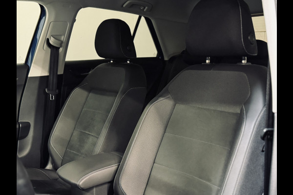 Volkswagen T-Roc 1.5 TSI DSG Style | IQ Light | Camera | Stoel/stuurverw.