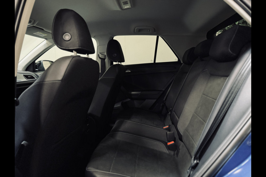 Volkswagen T-Roc 1.5 TSI DSG Style | IQ Light | Camera | Stoel/stuurverw.