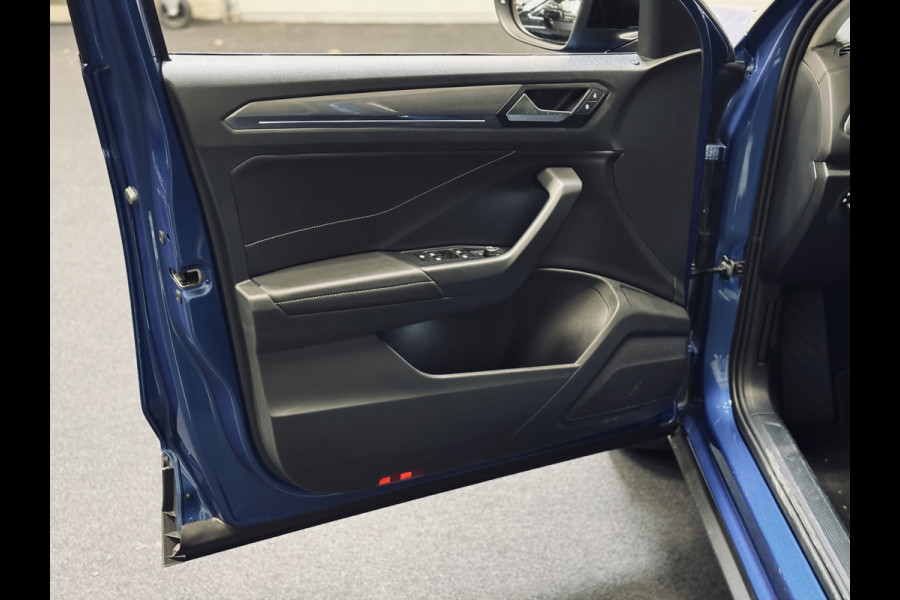 Volkswagen T-Roc 1.5 TSI DSG Style | IQ Light | Camera | Stoel/stuurverw.