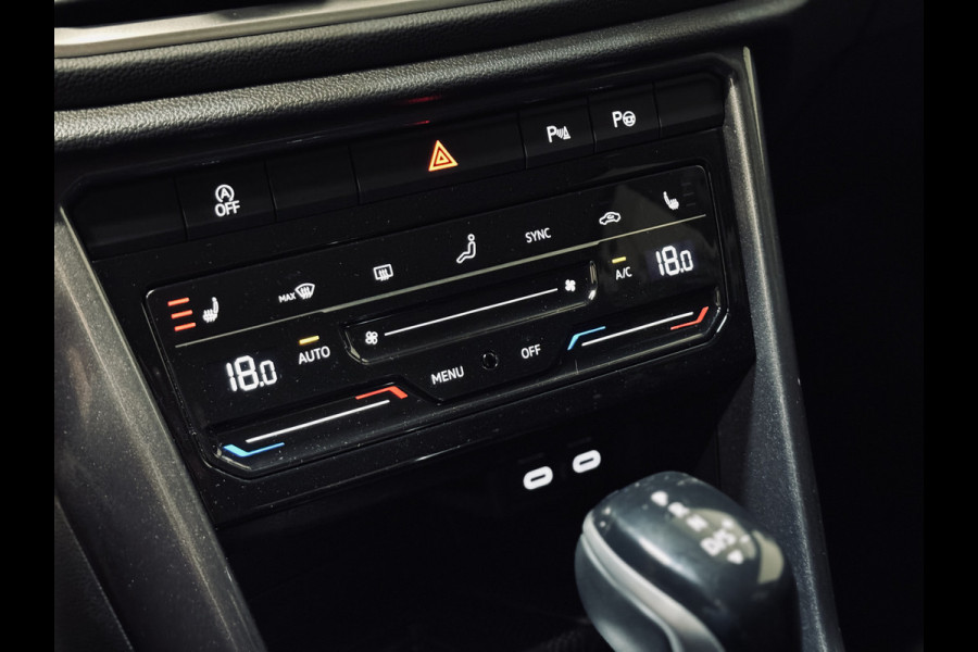 Volkswagen T-Roc 1.5 TSI DSG Style | IQ Light | Camera | Stoel/stuurverw.